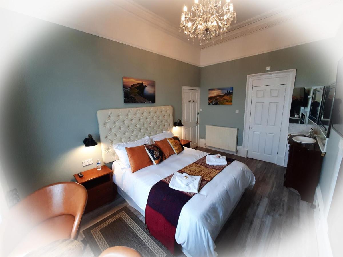 روثيسي Highlander House Boutique Hotel المظهر الخارجي الصورة